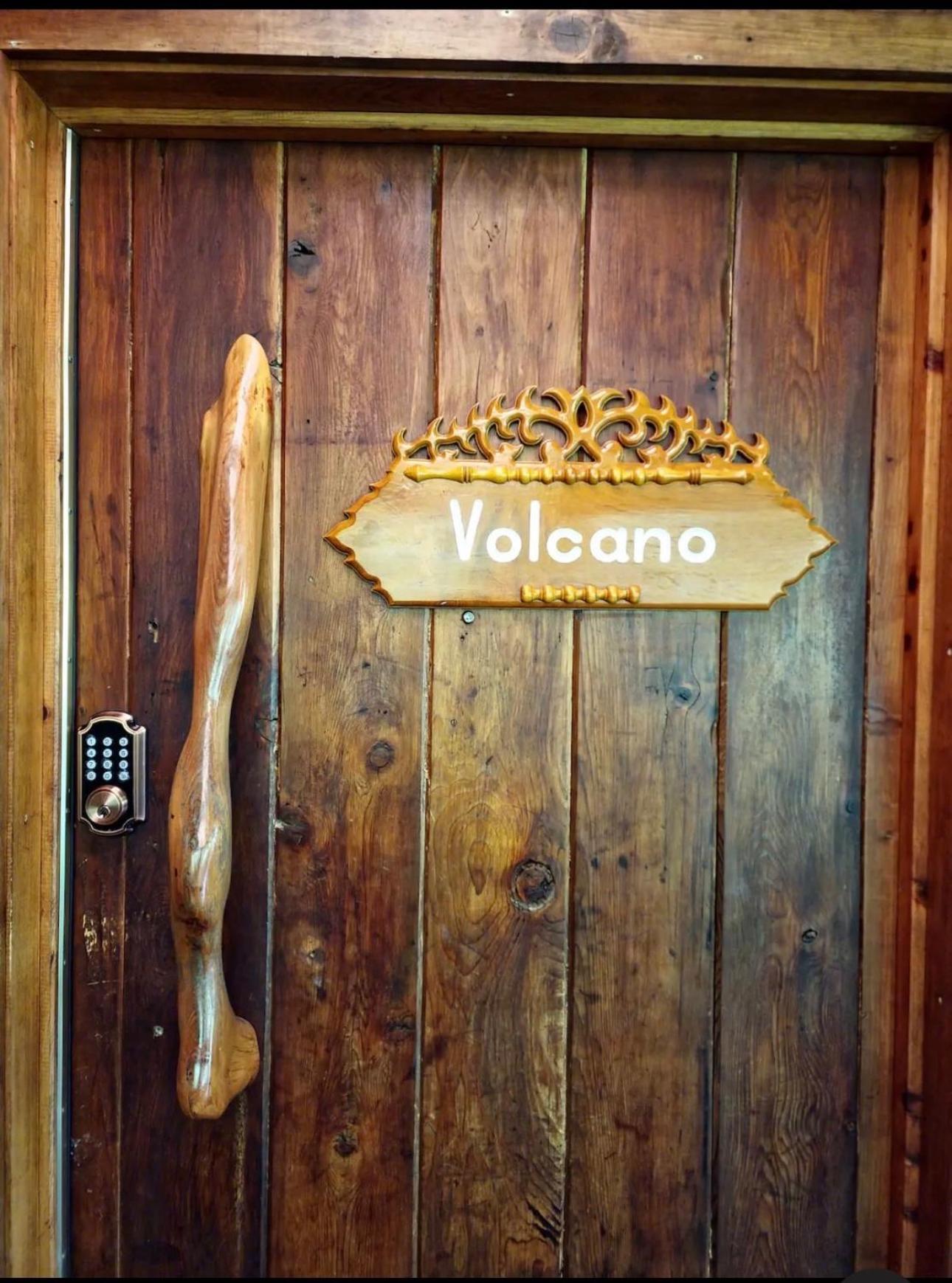 The Pacifica Inn Volcano Exterior photo